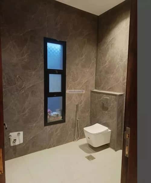 9 bedroom villa in Al Yaqout 4