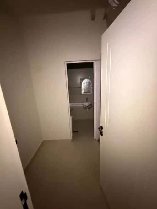 4 bedroom apartment in Al Rabwa 3