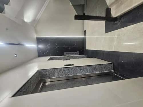 3 bedroom apartment in Al Nuzhah 10