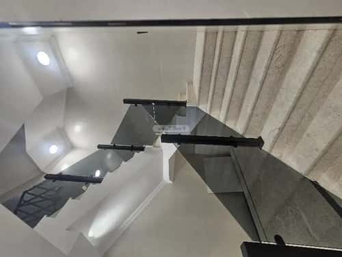 3 bedroom apartment in Al Nuzhah 2