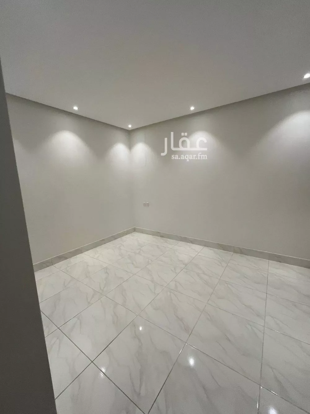 3 bedroom apartment in Shubra, Riyadh 6