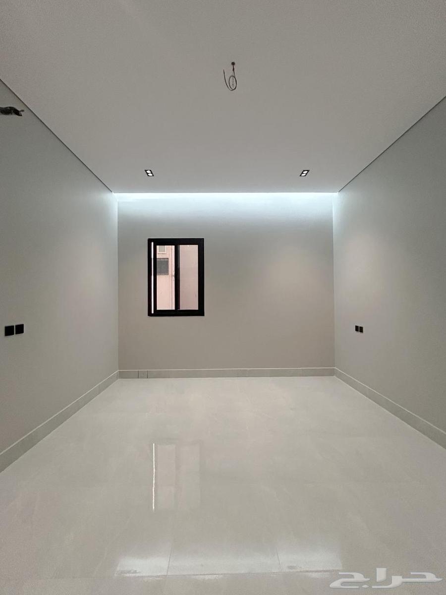 5 bedroom apartment in King Fahd, Madinah 6
