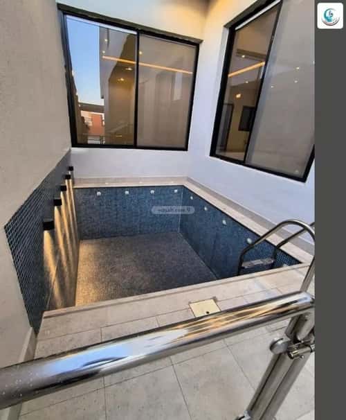 8 bedroom villa in Al Yaqout 2