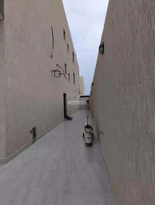 فيلا 13 غرف في الصالحية 4