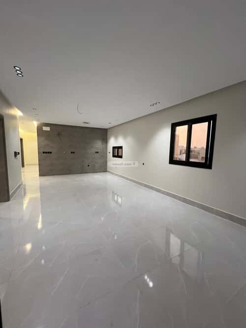 شقة 4 غرف في الروضة 2