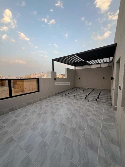 شقة 4 غرف في الروضة 4