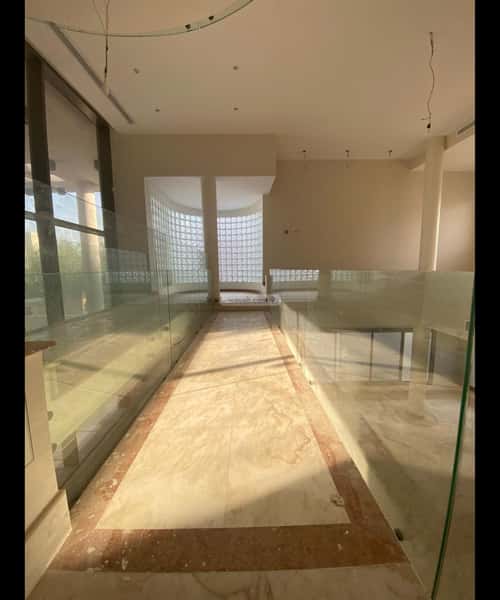 9 bedroom villa in Al Zahra 6