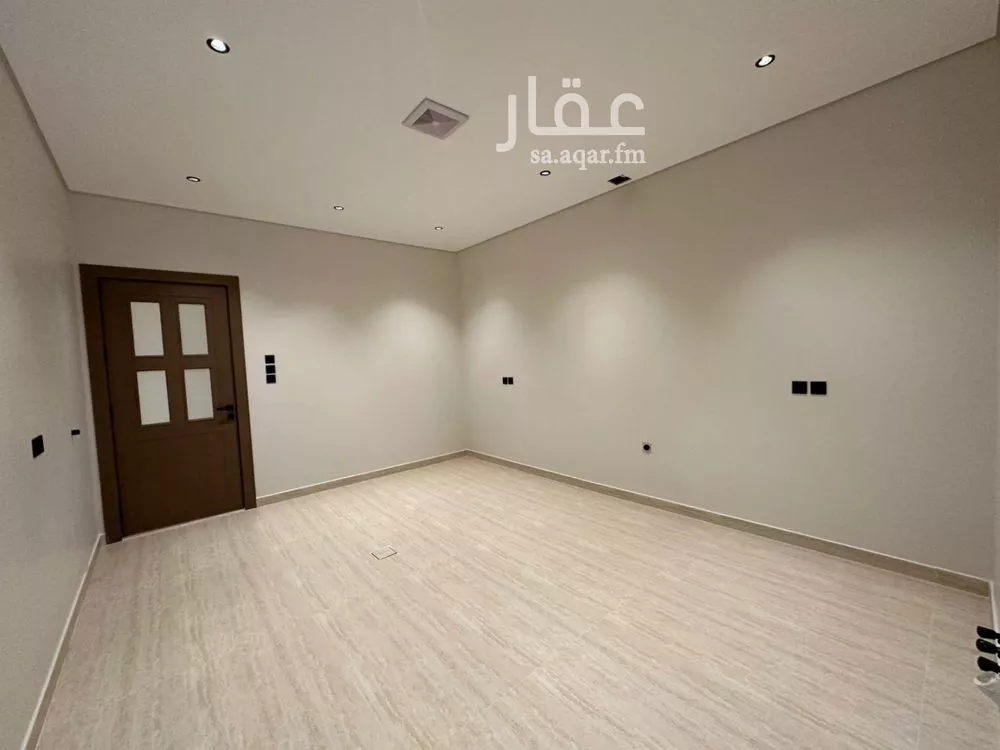 7 bedroom villa in Al Buhairah, Eastern Province 13