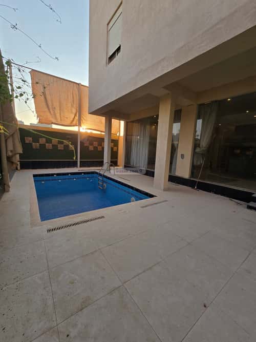 7 bedroom villa in Al Yaqout 1
