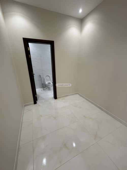 9 bedroom villa in Al Yaqout 3