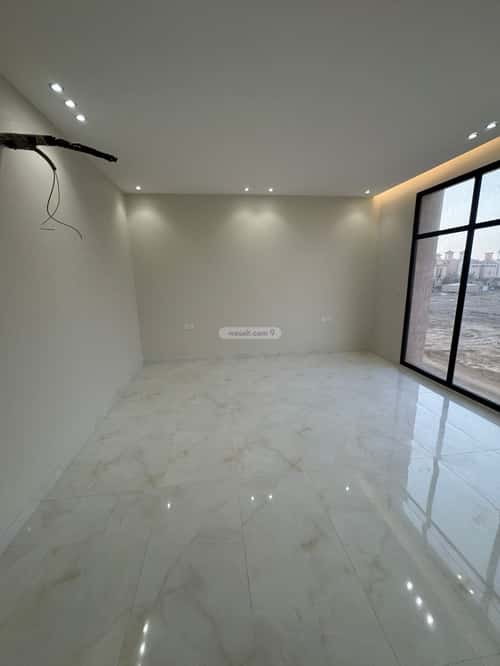 9 bedroom villa in Al Yaqout 10