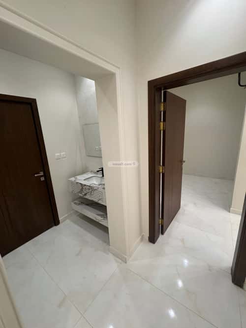 9 bedroom villa in Al Yaqout 11