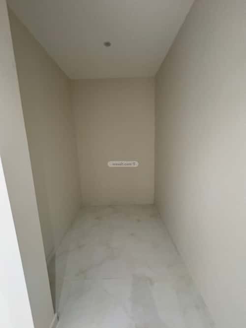 9 bedroom villa in Al Yaqout 20