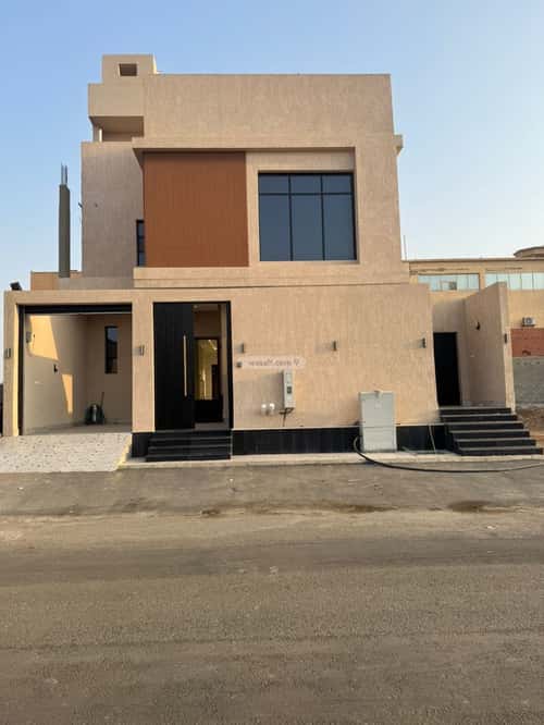 9 bedroom villa in Al Yaqout 15