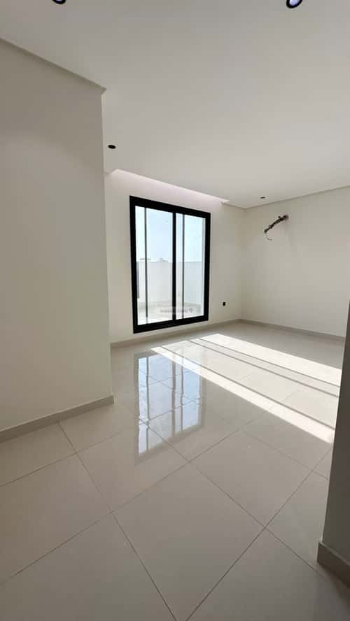 3 bedroom apartment in Al Aziziyah 2