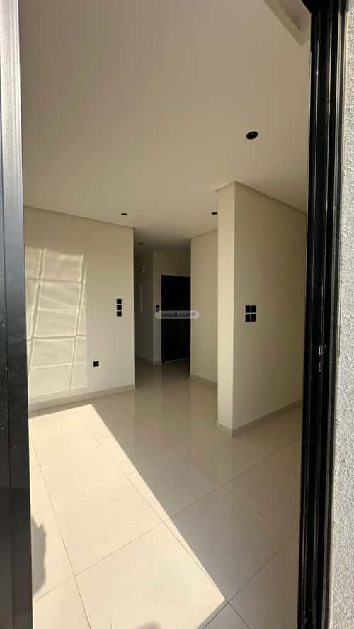 3 bedroom apartment in Al Aziziyah 5