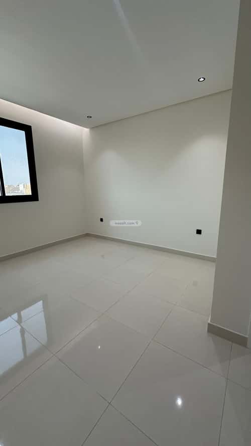 3 bedroom apartment in Al Aziziyah 2