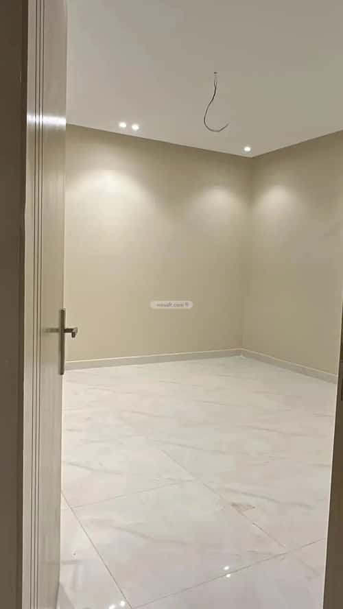 4 bedroom floor in Jeddah 4