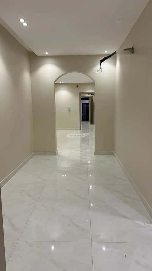4 bedroom floor in Jeddah 6