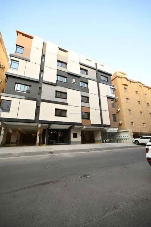 5 bedroom apartment in Al Marwa 2