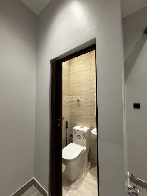 6 bedroom apartment in Al Nuzhah 7