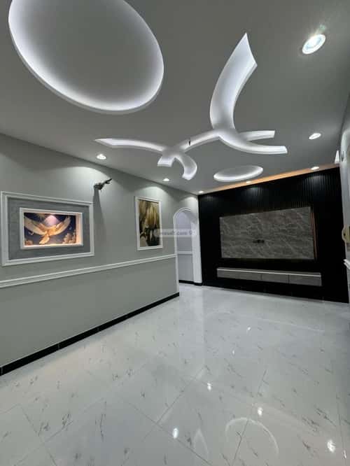 4 bedroom apartment in Umm Al Silm 18