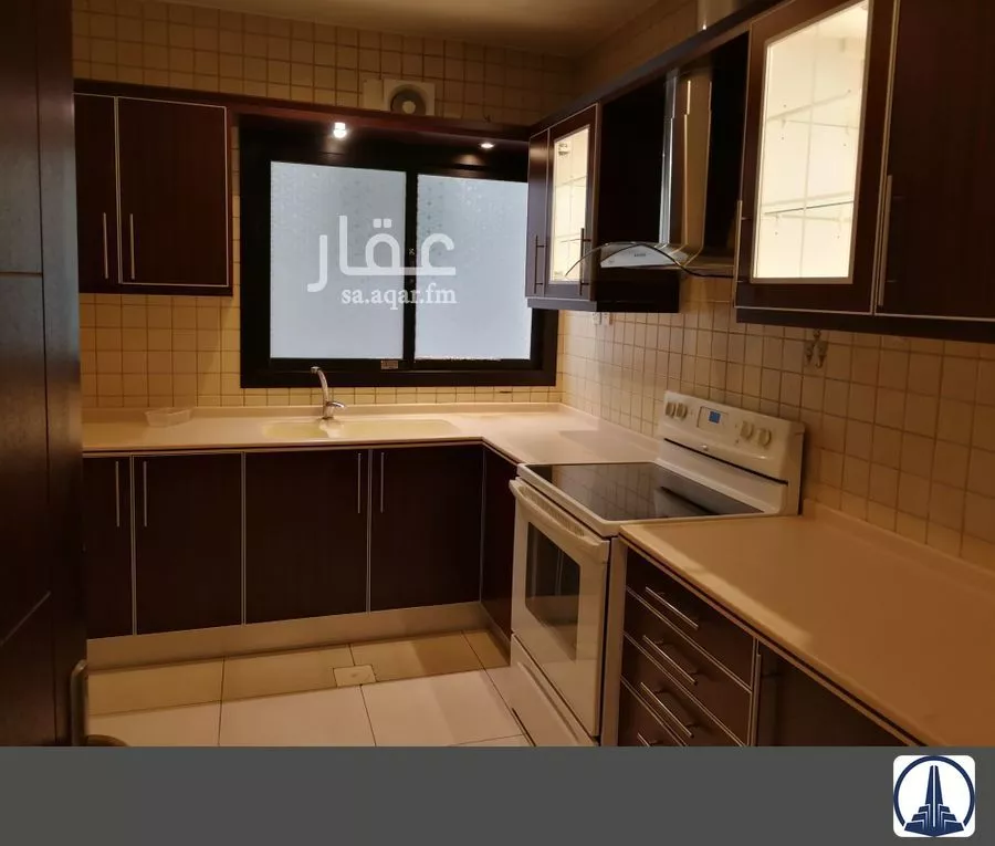 2 bedroom apartment in Al Sharafiyah, Jeddah 4