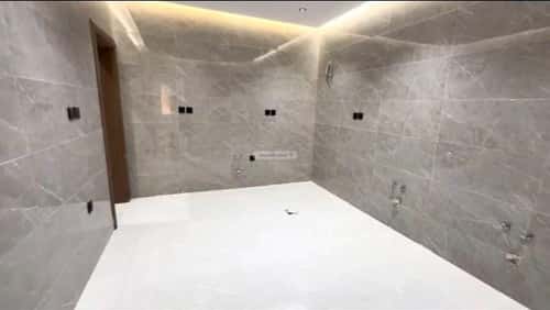 4 bedroom apartment in Al Rawdah 6