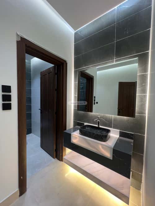 4 bedroom apartment in Al Rawdah 1