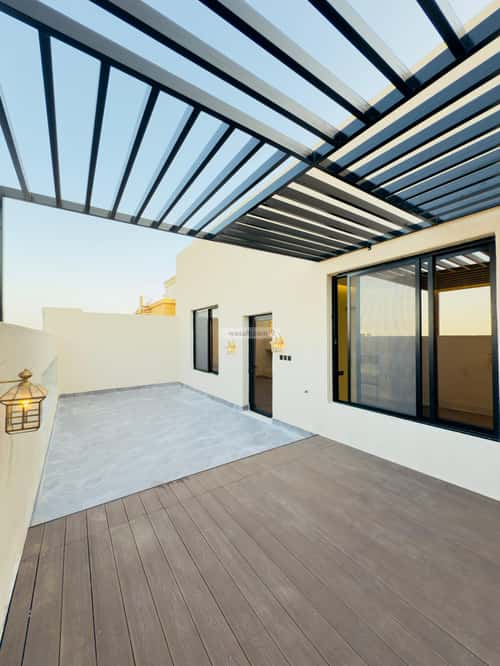 4 bedroom apartment in Al Rawdah 1