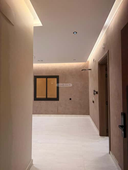 شقة 4 غرف في الروضة 8