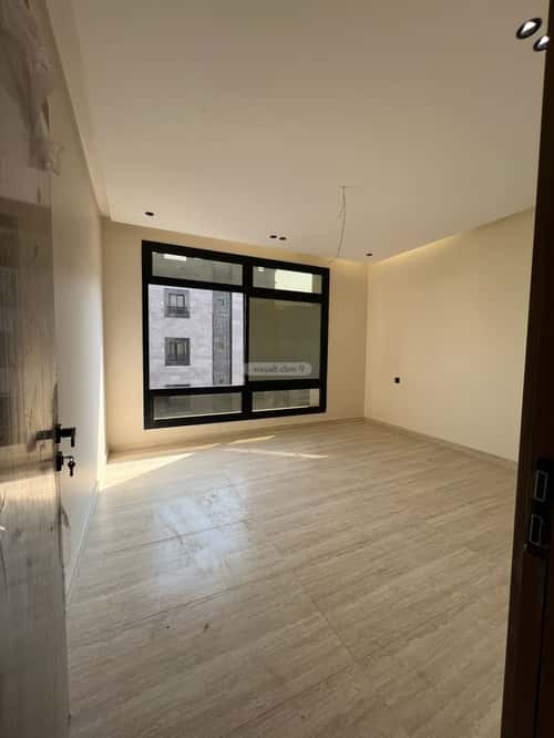 4 bedroom apartment in Al Rawdah 10