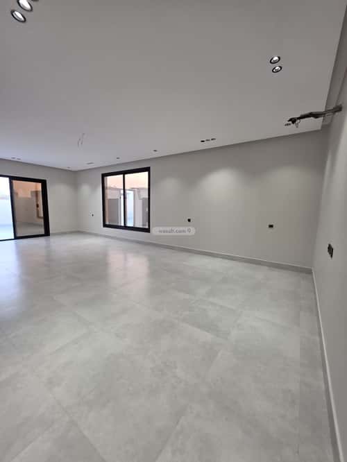 5 bedroom apartment in Al Salamah 8