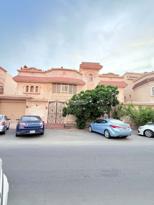 8 bedroom villa in Al Manar 3