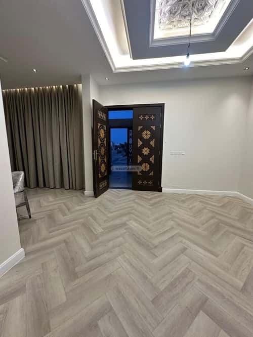 6 bedroom villa in Az Zomorod 2