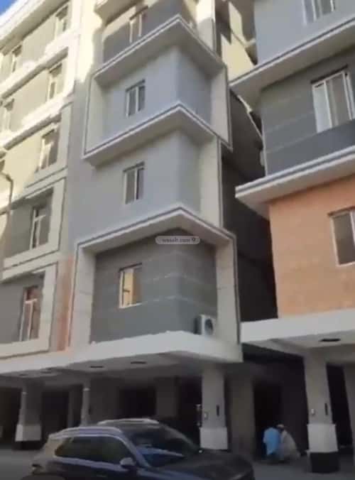 7 bedroom villa in Al Rawdah 3