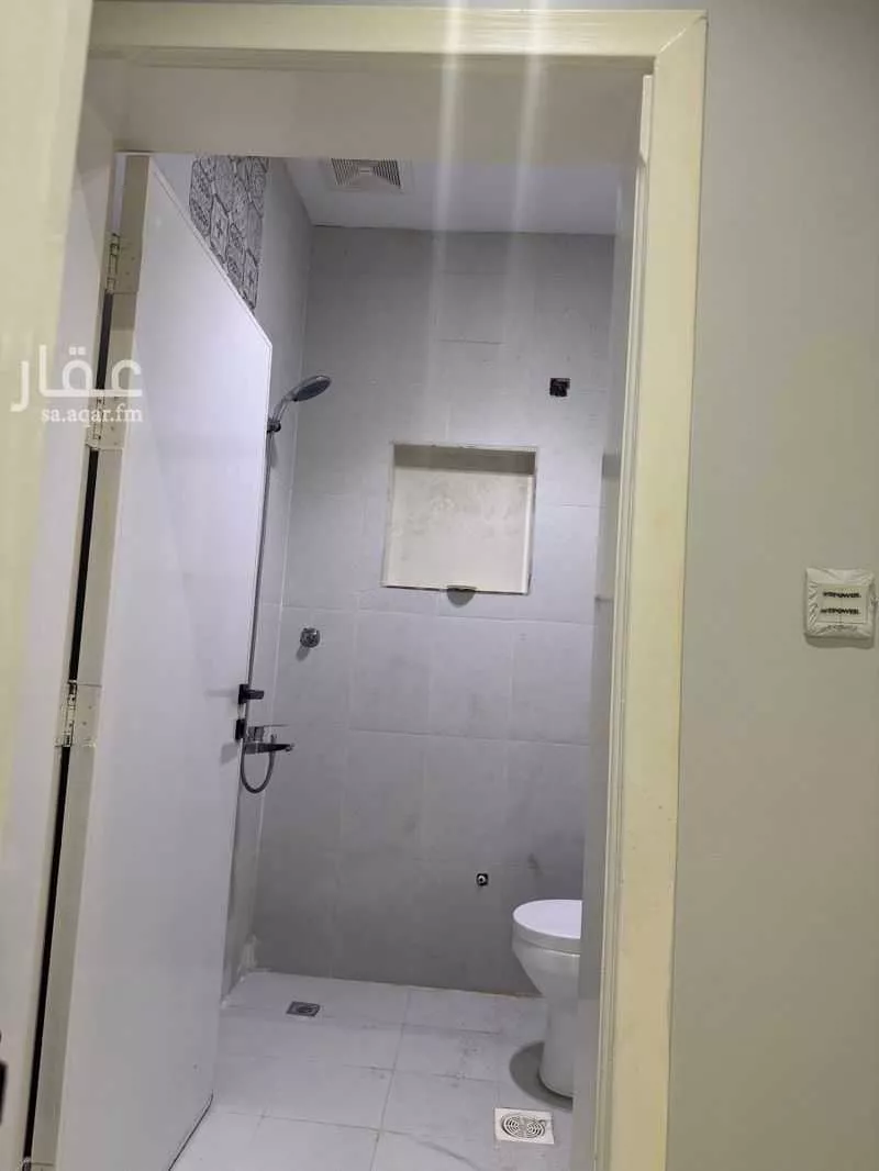 3 bedroom apartment in Jeddah 7