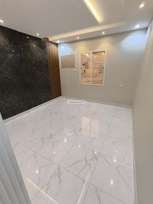 6 bedroom apartment in Umm Al Silm 4