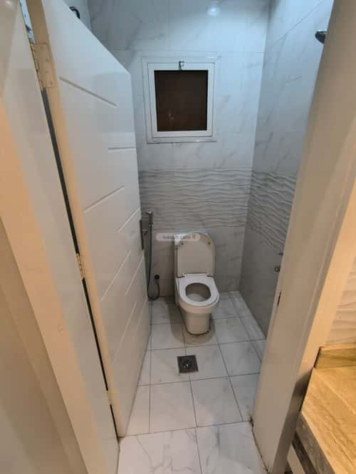 6 bedroom apartment in Umm Al Silm 8