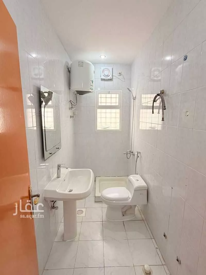 5 bedroom villa in Al Murooj, Riyadh 12