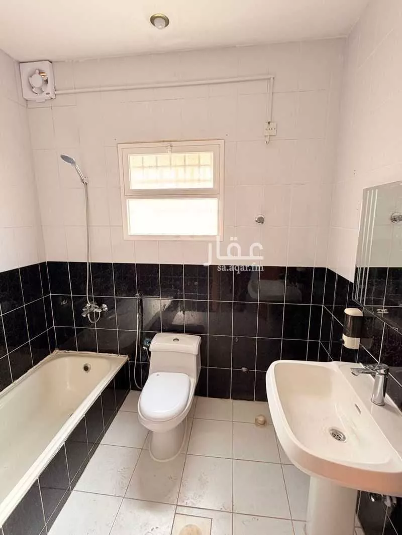 5 bedroom villa in Al Murooj, Riyadh 13