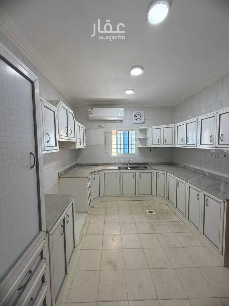5 bedroom villa in Al Murooj, Riyadh 10