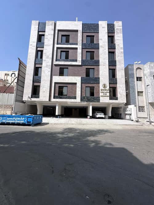 4 bedroom apartment in Al Salamah 1