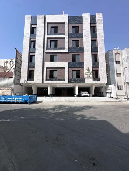 4 bedroom apartment in Al Salamah 5