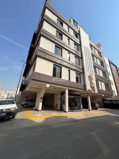 4 bedroom apartment in Al Rawdah 5