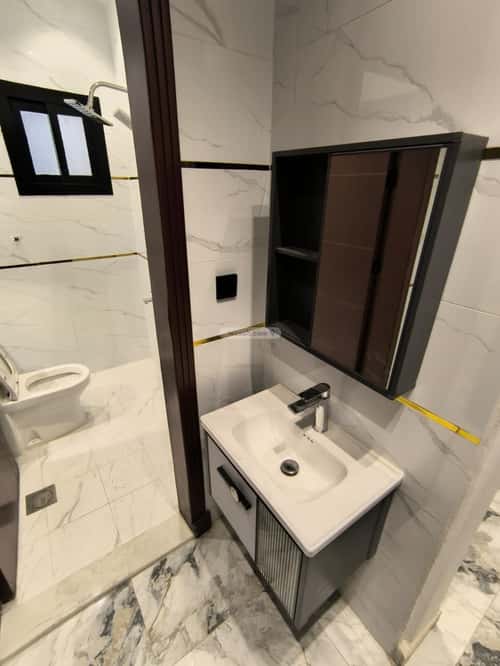 5 bedroom apartment in Al Rughamah, Jeddah 4