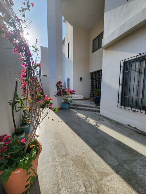 14 bedroom villa in Abhur North 2