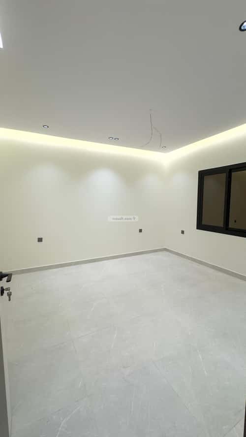 4 bedroom apartment in Al Rawdah 9