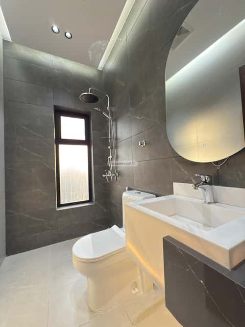 4 bedroom apartment in Al Rawdah 3