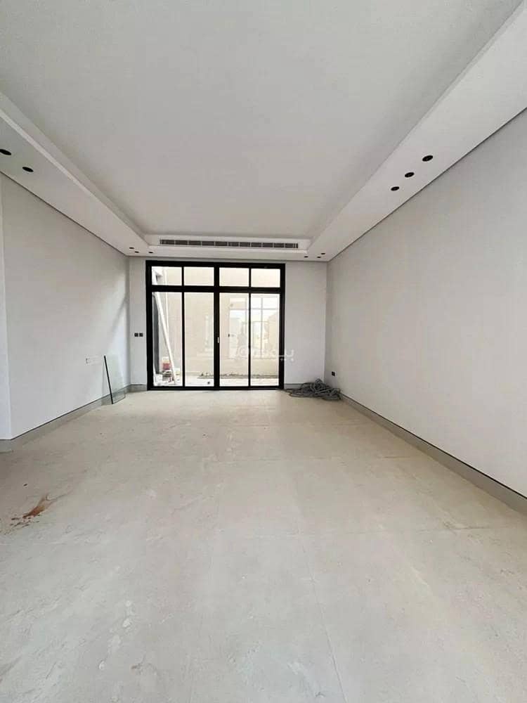 5 bedroom villa in Al Mahdiyyah, Riyadh 4